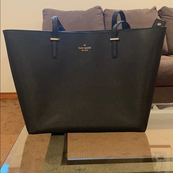 Kate Spade Tote - Picture 1 of 5
